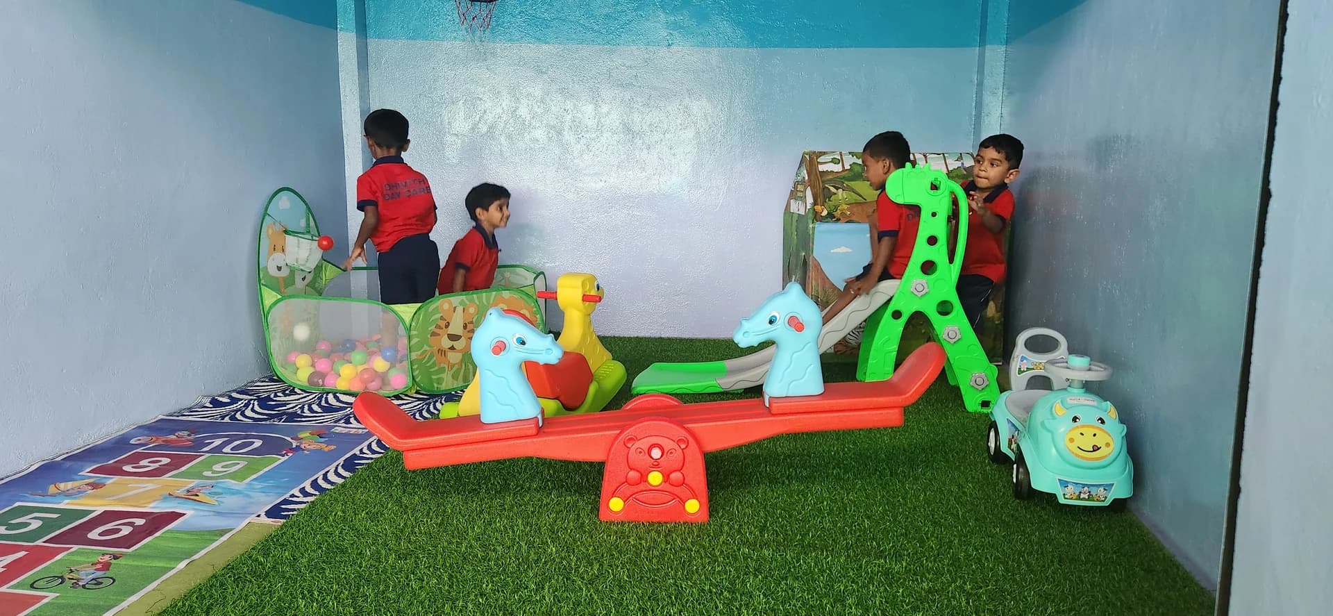 LKG (Lower Kindergarten) (4 – 5 Years) - Dhivith Edu Care Kinathukadavu Coimbatore
