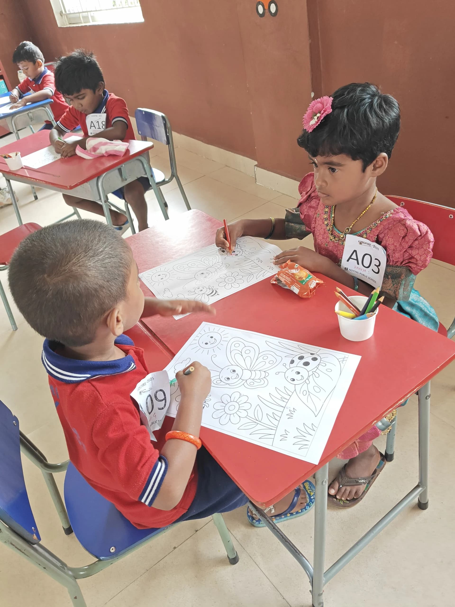 Creative Crayon Coloring & Art Table - Dhivith Edu Care Activity Kinathukadavu Coimbatore